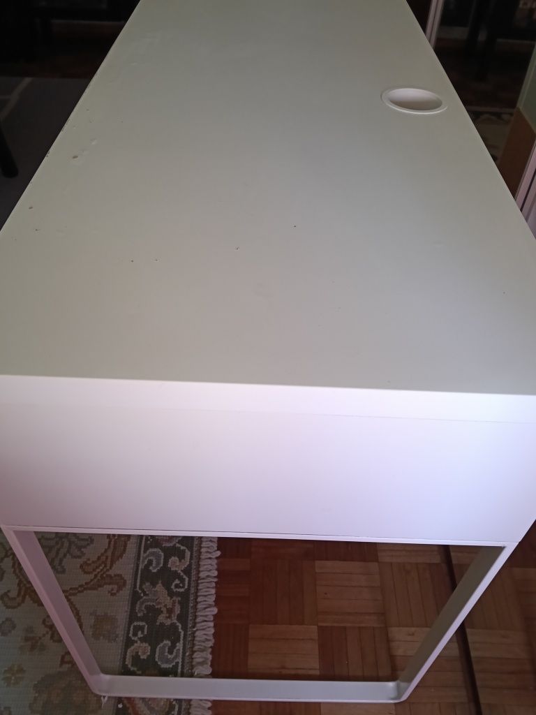 Secretaria branca IKEA