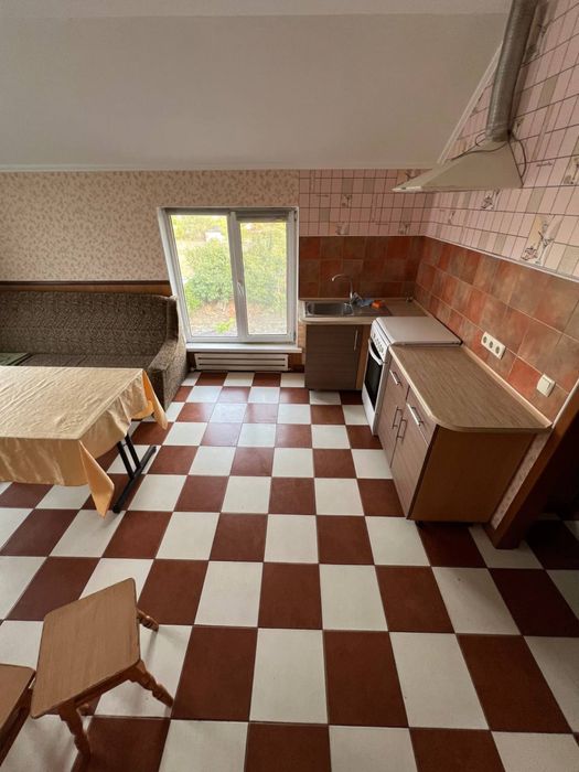 Продаю дом, который строили для себя- капитальный, все коммуникации!