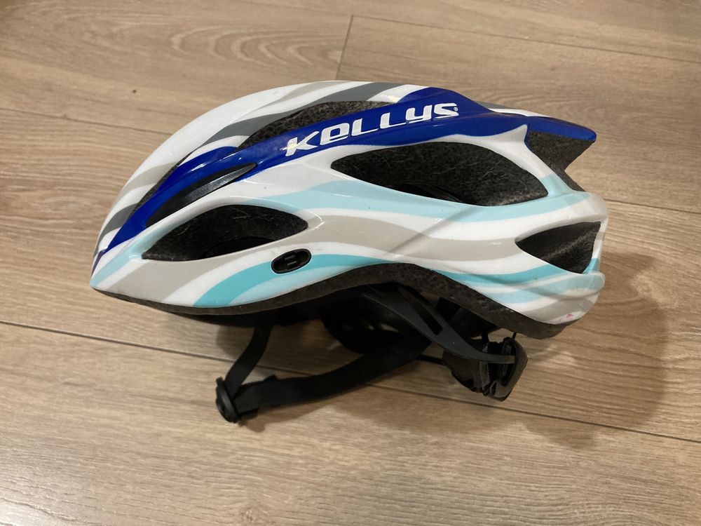 Kask rowerowy Kellys. Rozmiar M. Nie działa regulacja