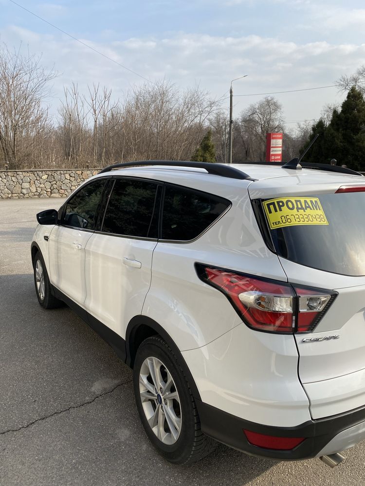 Продам Ford Escape 2018