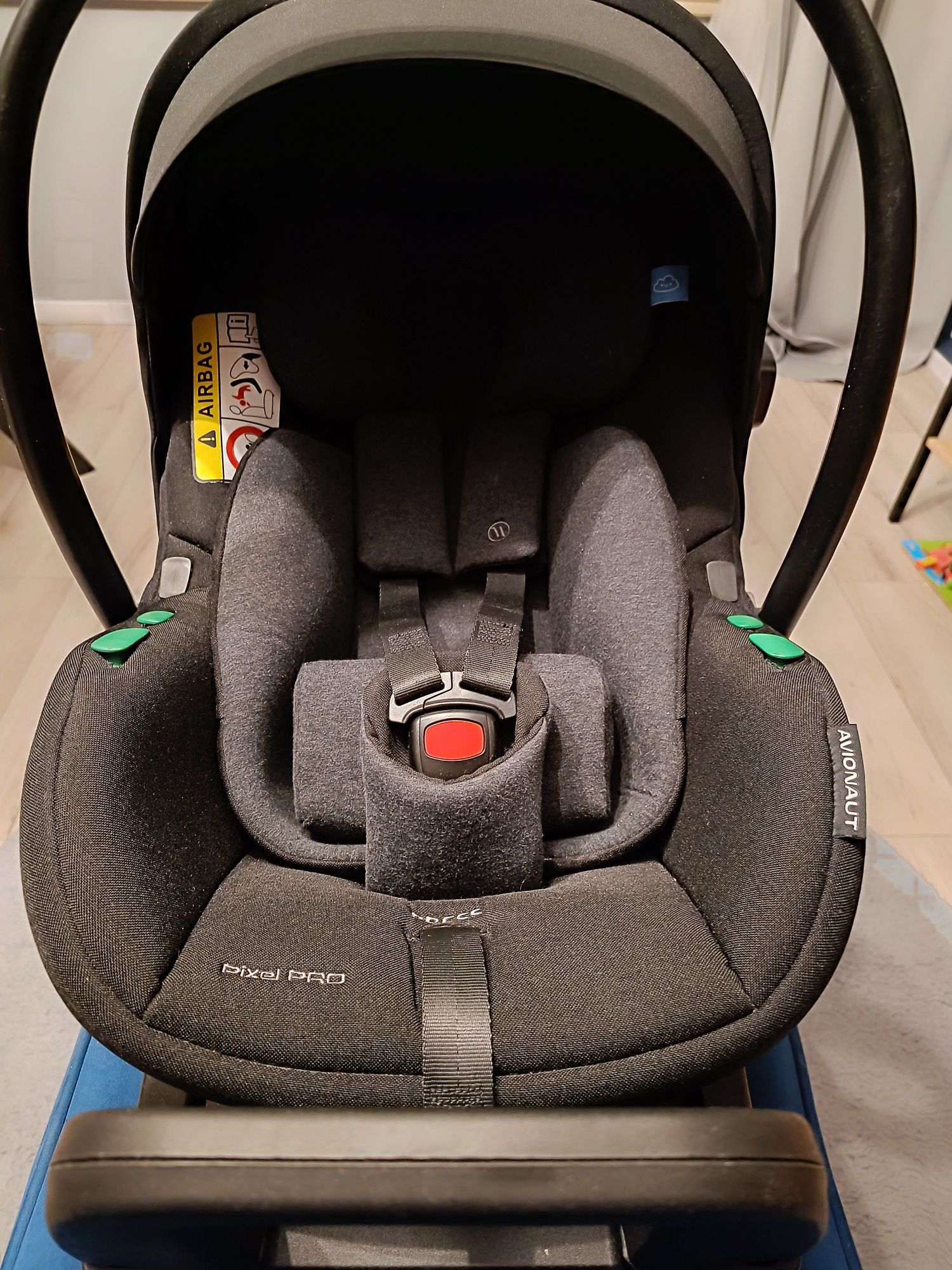 Avionaut Pixel Pro 2.0c z bazą na ISOFIX