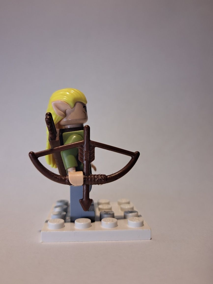 Legolas Olive green robe, long cheek lines lor015 LEGO