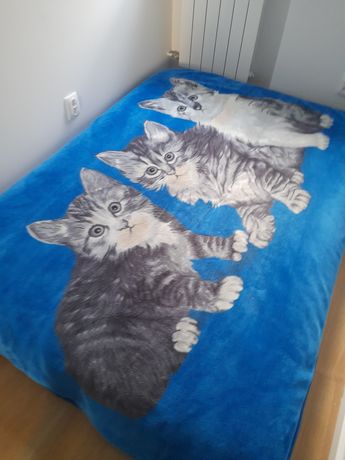 Koc duży 160 x 210 gruby miękki niebieski koty kotki