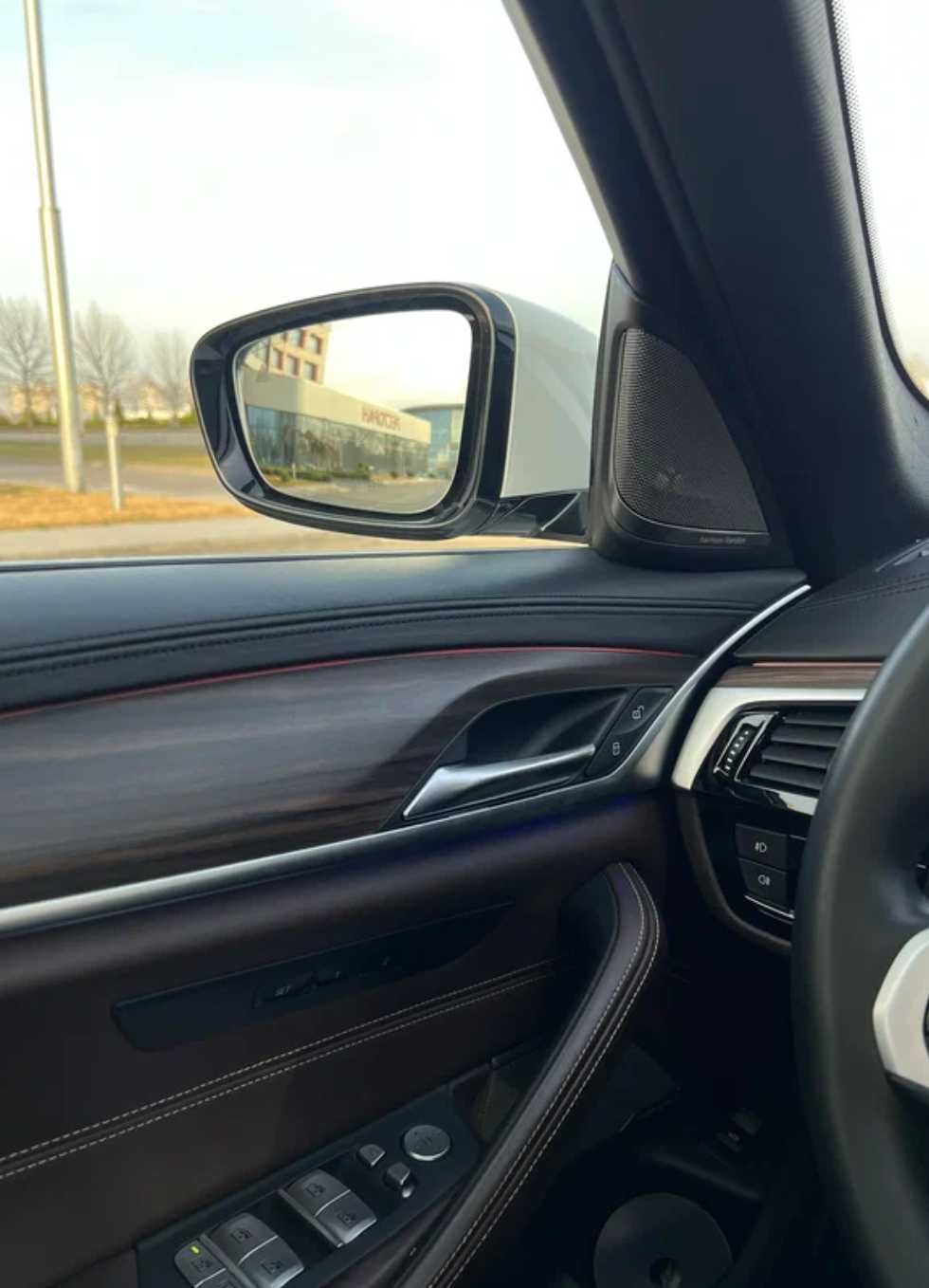 BMW 5-series 530e (2019)