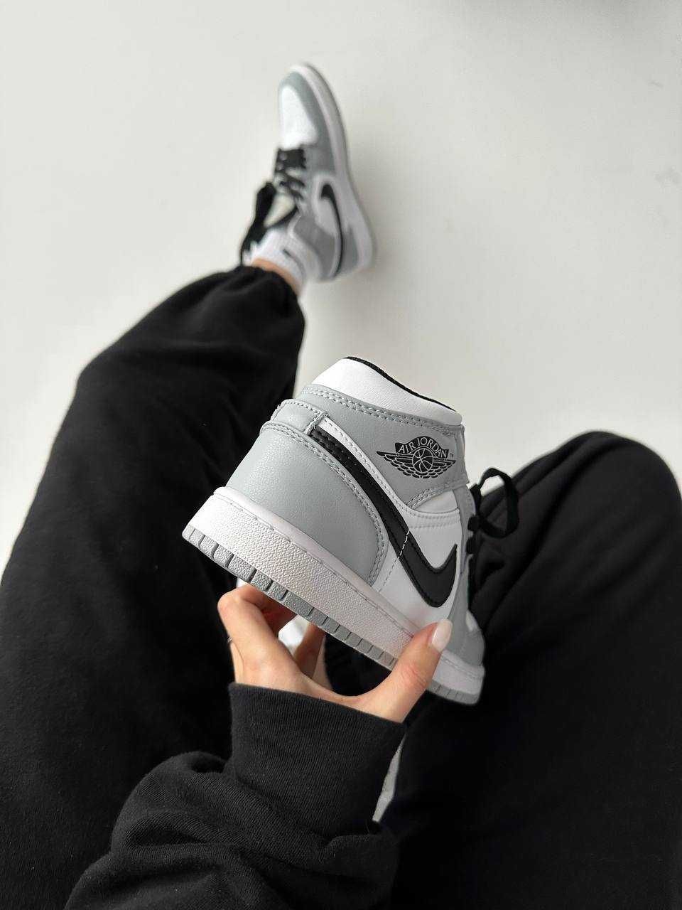 Кроссовки Nike Air Jordan 1 mid grey / Аир джордан серые 37 38 39