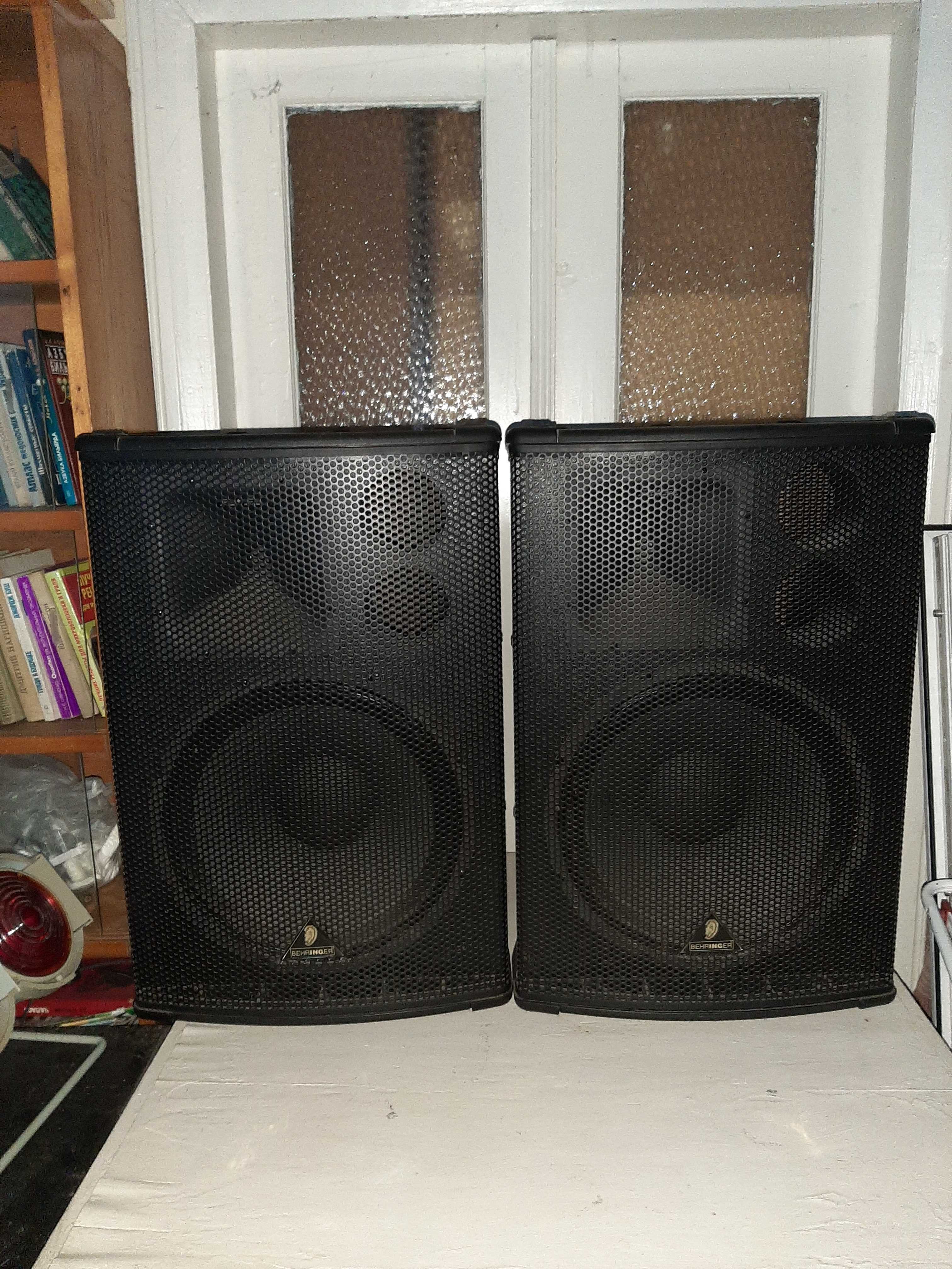 Пасивна акустична система BEHRINGER B1520PRO