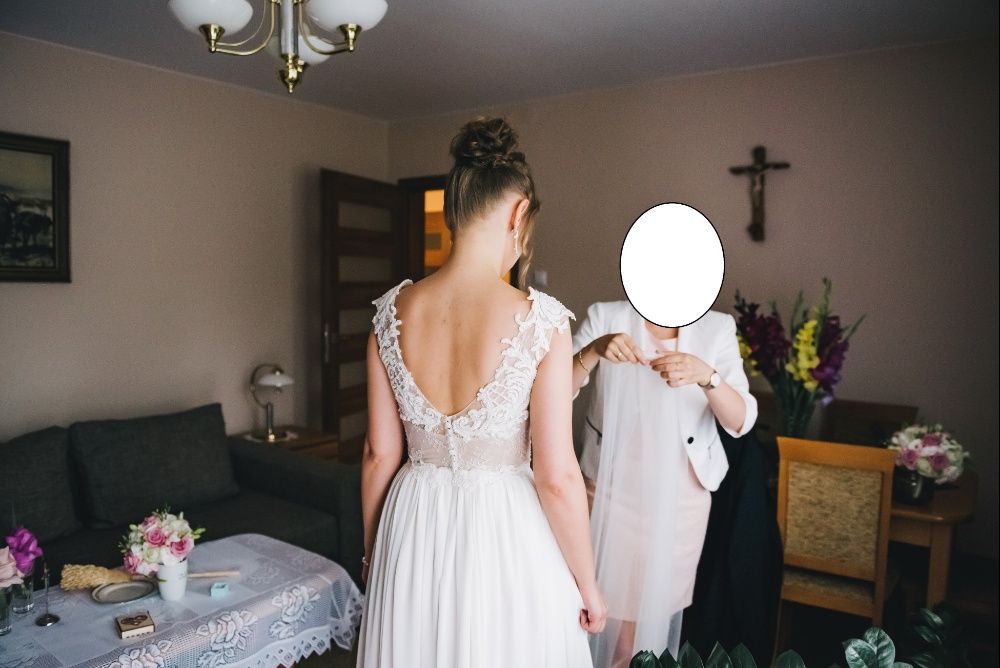 Piękna delikatna suknia ślubna 34/36