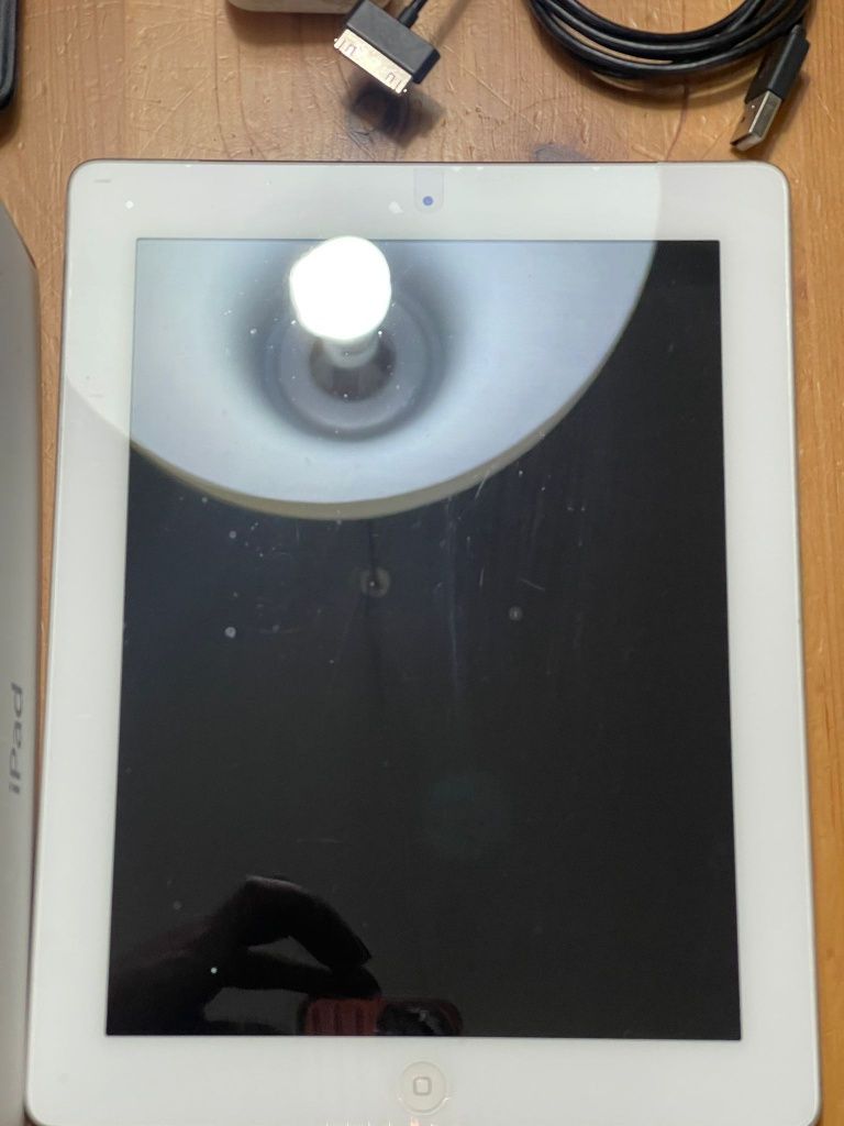 Ipad Wifi Cellular 16GB white