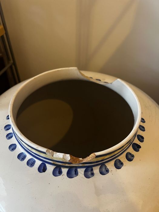 Pote porcelana grande pintado à mão