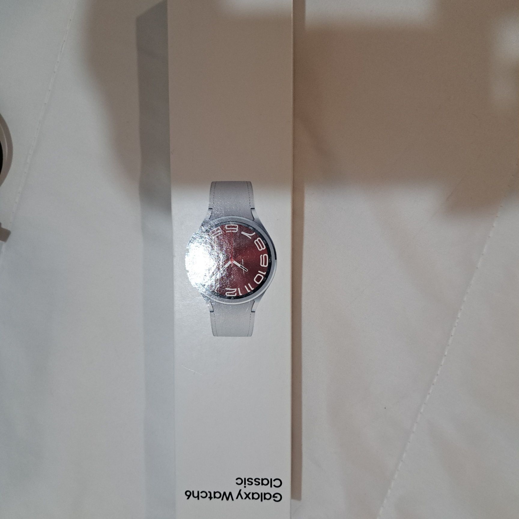 Samsung Galaxy Watch6 classic

Prateado,Bluetooth,Wi-Fi,GPS,43mm.
Util