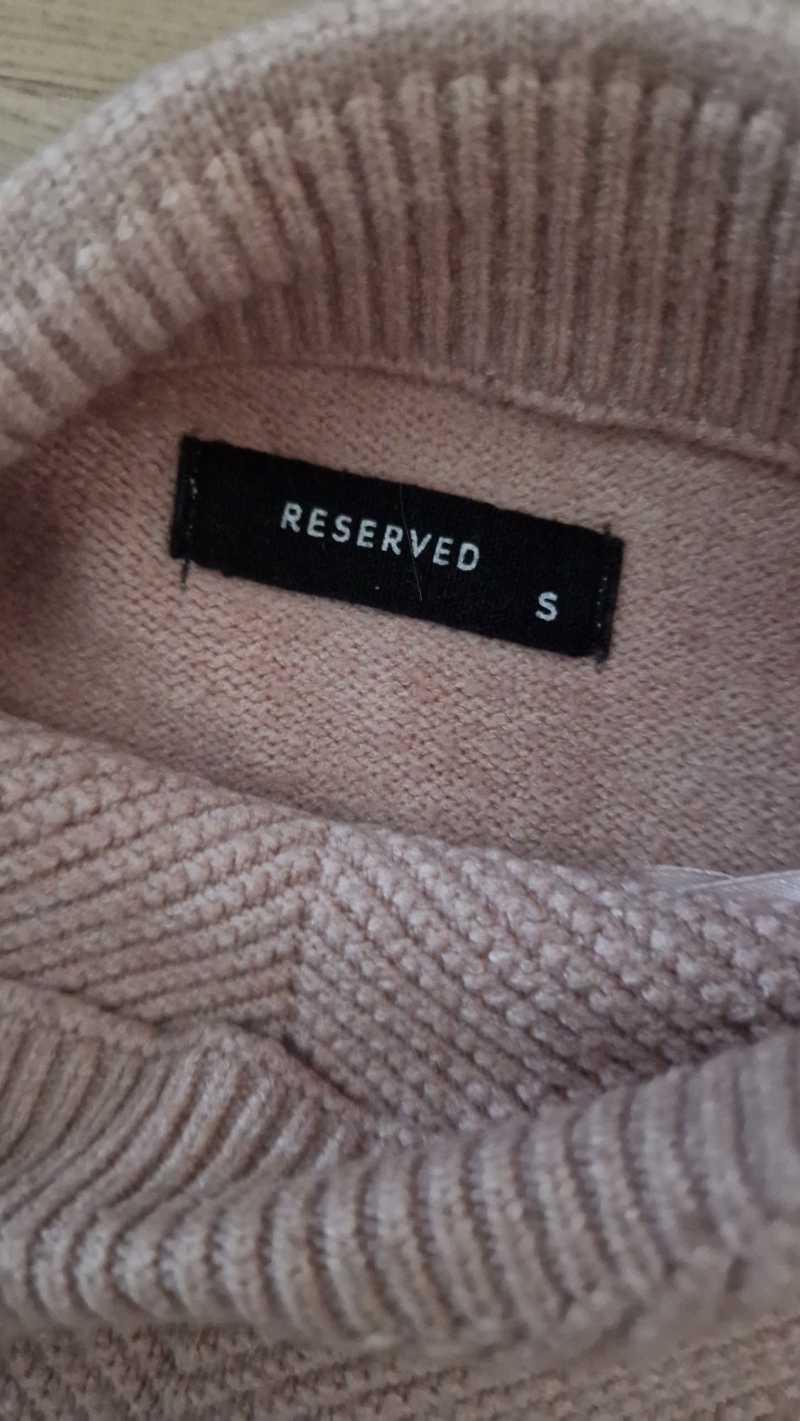 Sweter Reserved r.S pudrowy róż golf