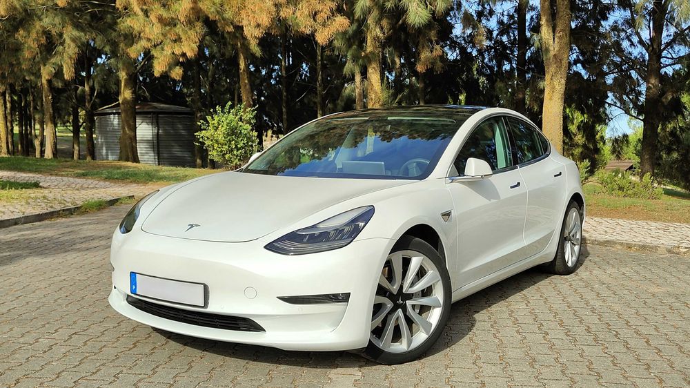 Tesla Model 3 Long Range Dual Motor AWD