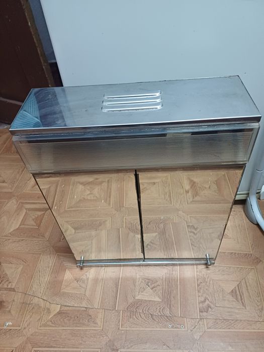 Farmácia de wc em bom estado