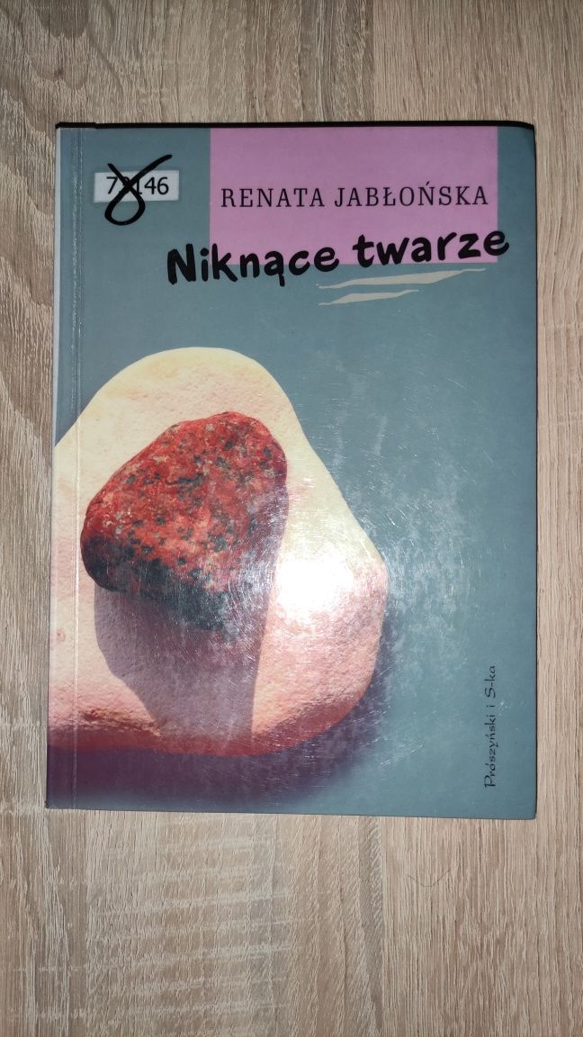 Książka* Niknące twarze Jabłońska