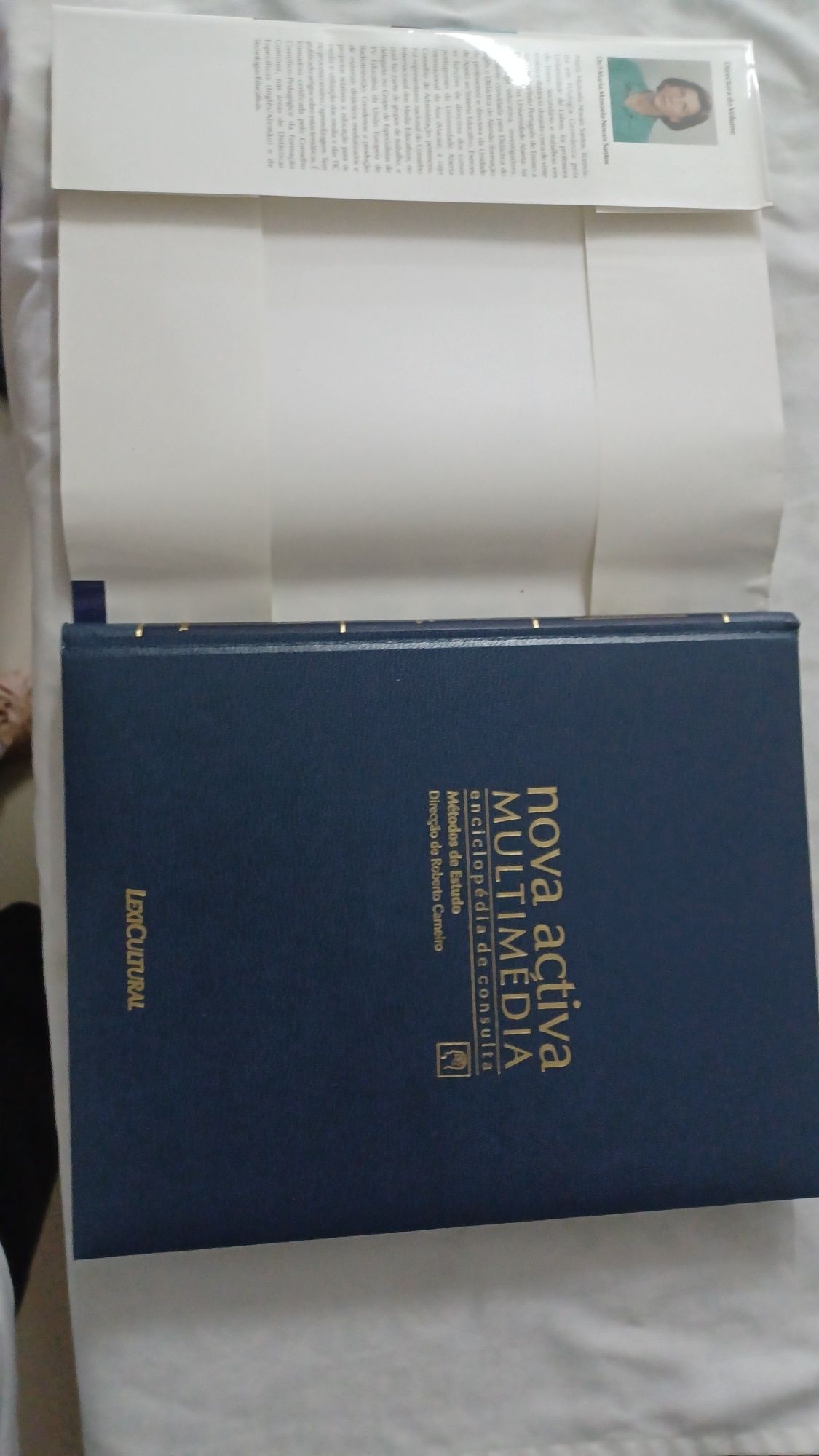 Coleção de enciclopédias (16 uni)