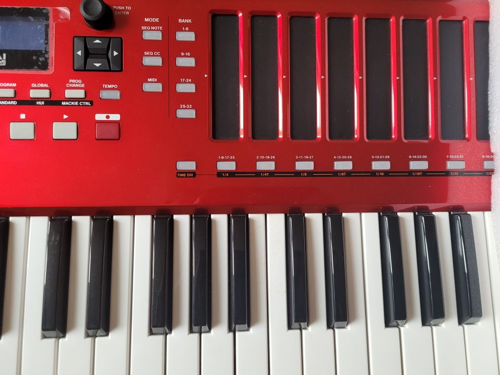 Akai max49 profesional klawiatura sterujaca midi jak nowa karton
