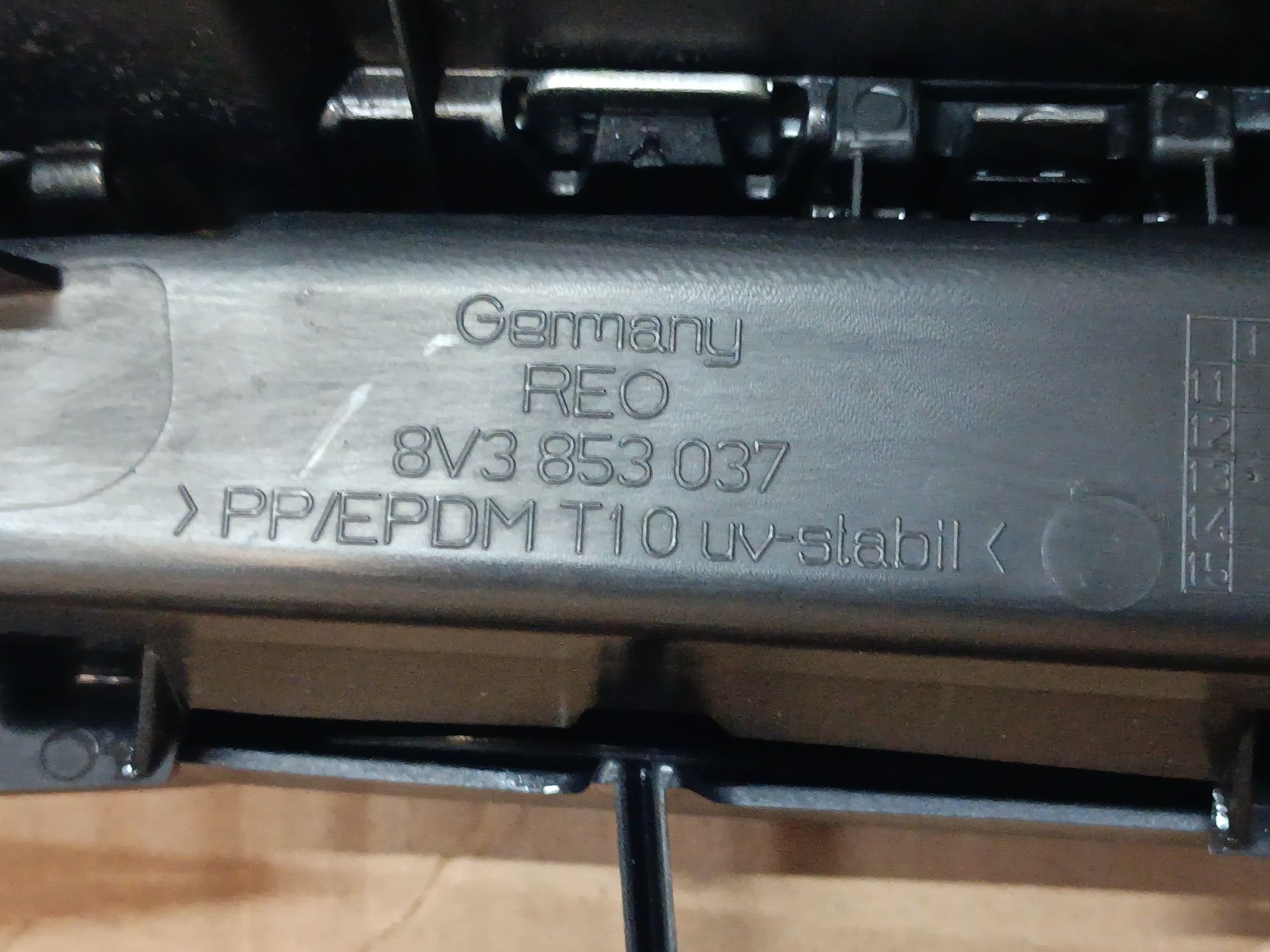 Grill atrapa Chlodnicy Audi A3 S3 8V3 14-