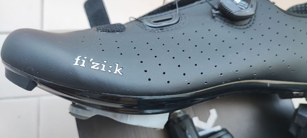 Sapatos Fisik estrada 43