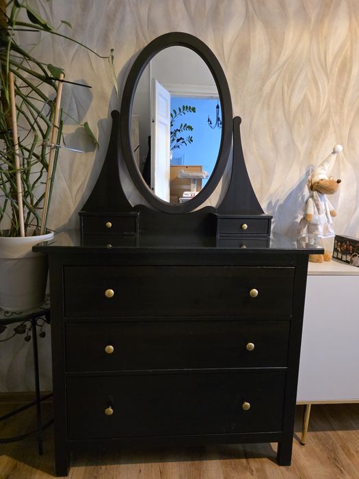 Komoda toaletka z lustrem ikea