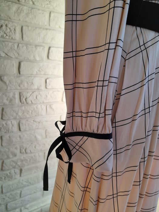 Ekskluzywna Suknia TARANKO roz. 34/36