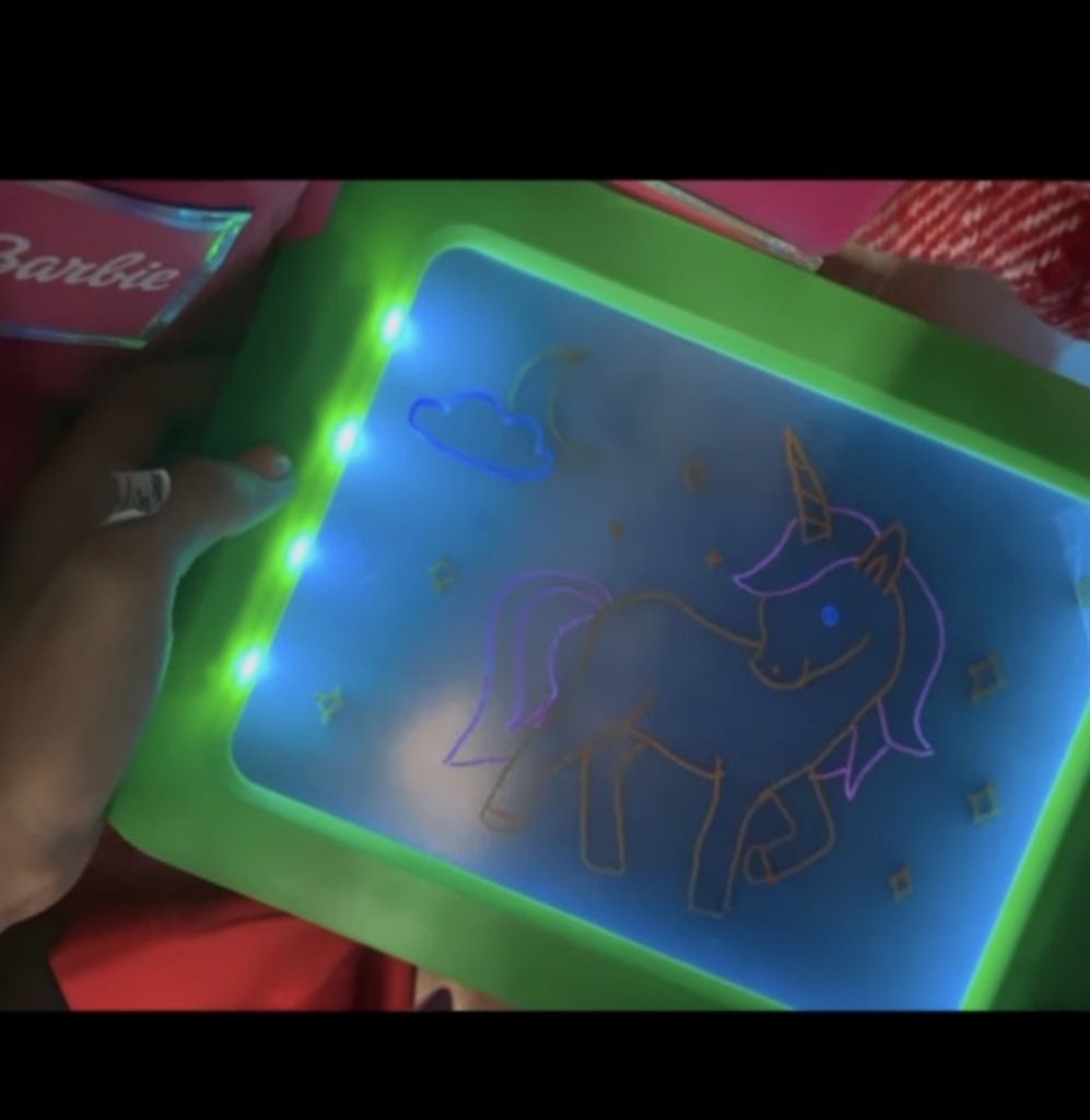 ЖК планшет дошка для малювання D4238 з підсвіткою, трафарети, маркери