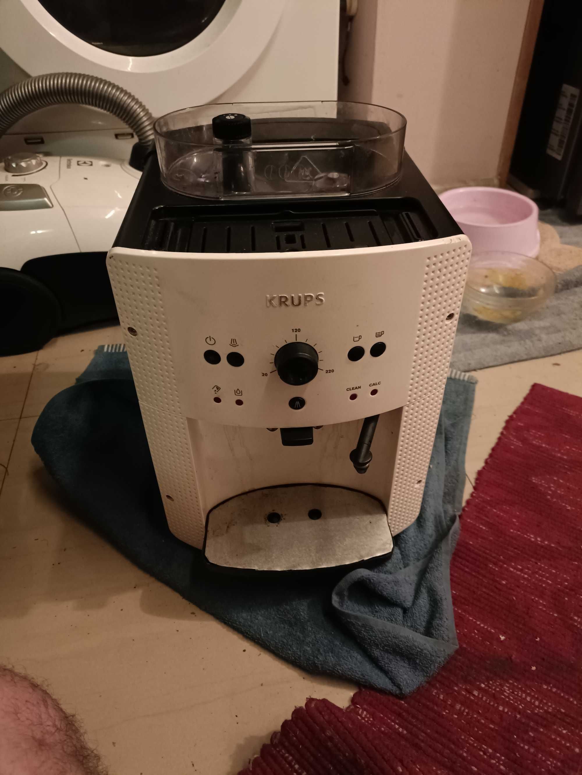 Ekspres KRUPS EA81* ciśnieniowy do kawy ziarnistej automatyczny błąd 5