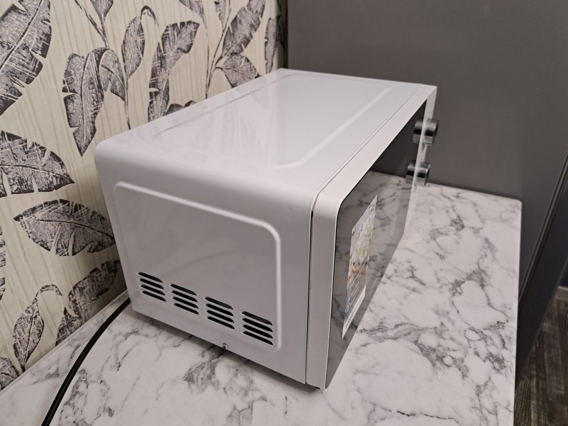 Микроволновка Gorenge  800w