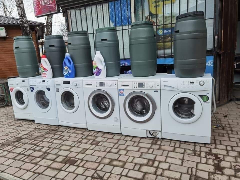 Стиральная пральна машина    з баком для води