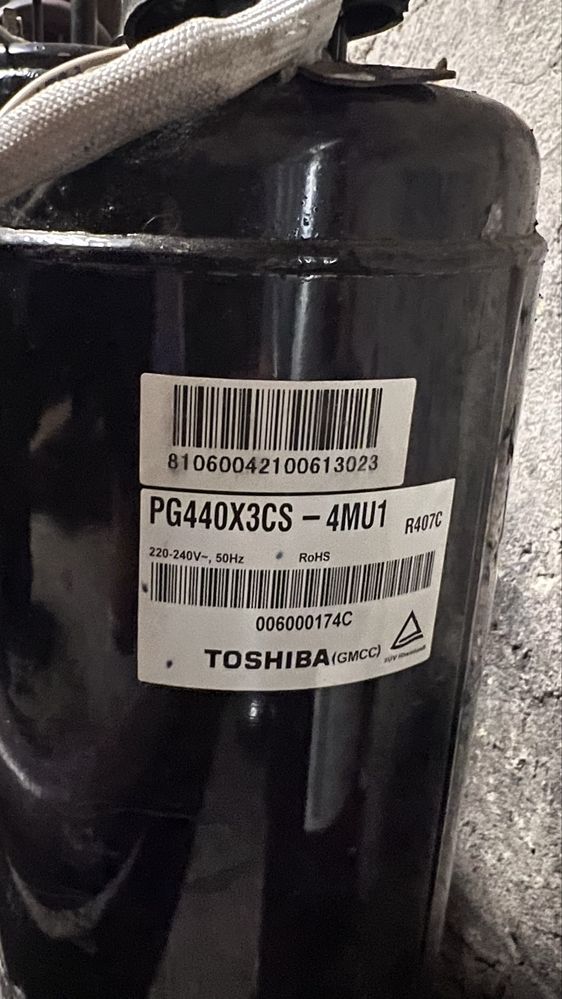 TOSHIBA PG440X3CS - 4MU1 Sprężarka