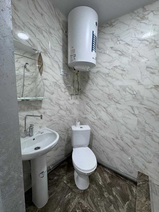 Gg  Продам 1 комн. квартиру - студию в центре города