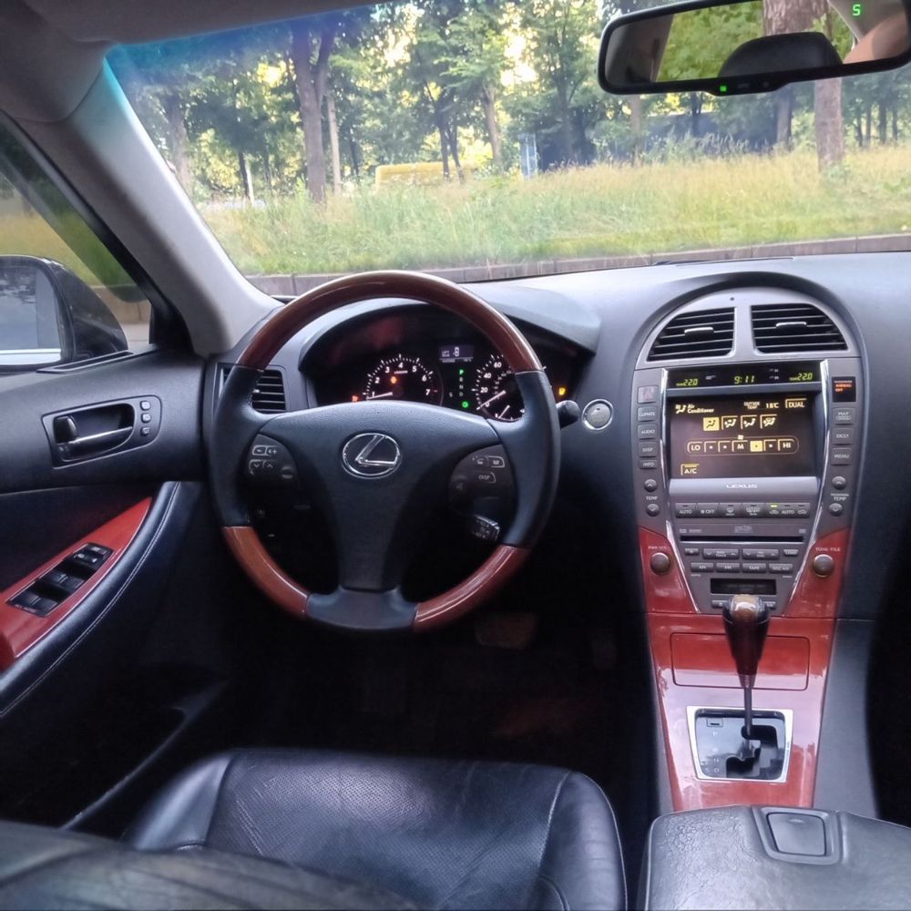 Lexus ES 350 идеал! Низ рынка!