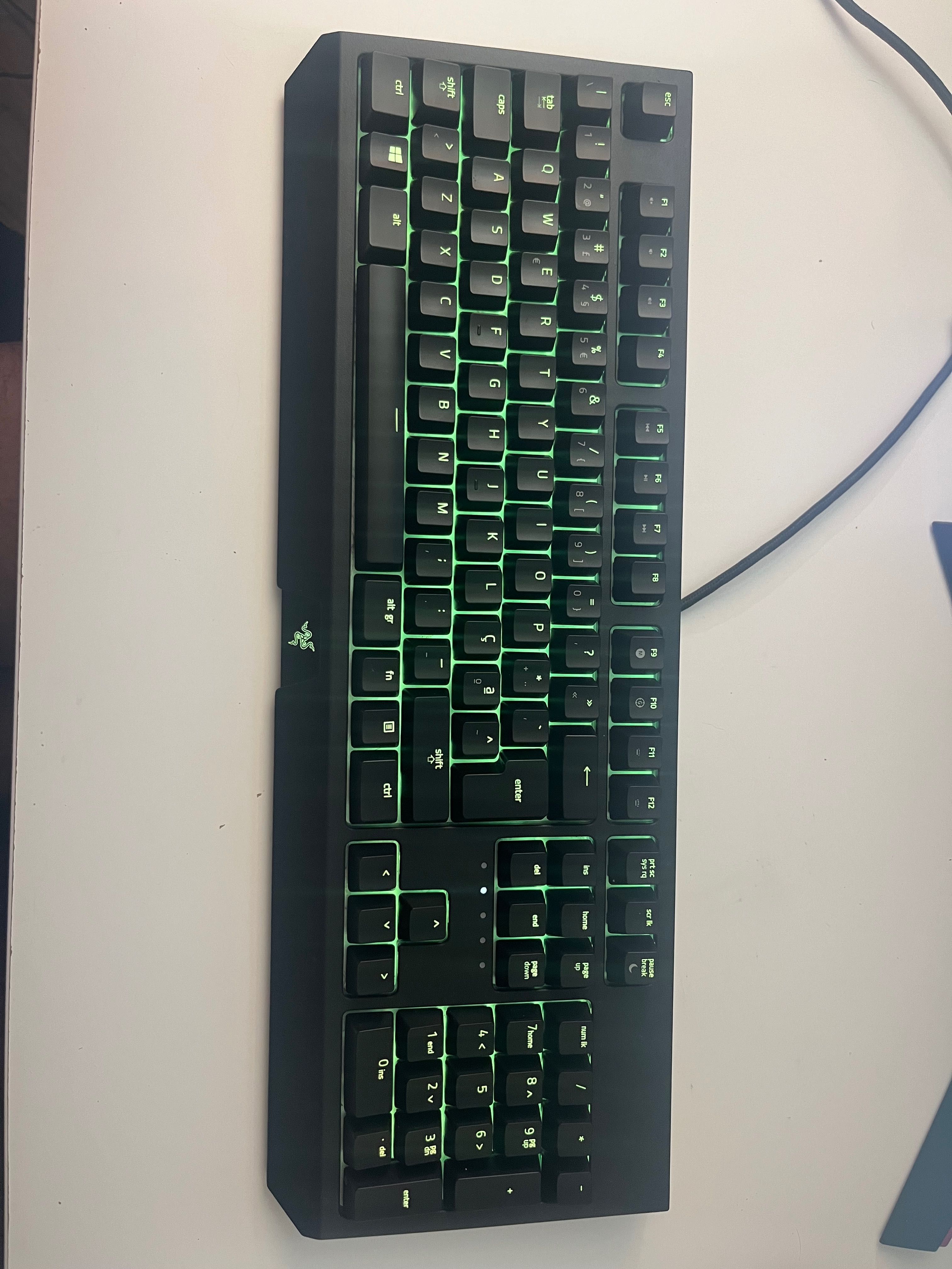 Teclado razer blackwidow