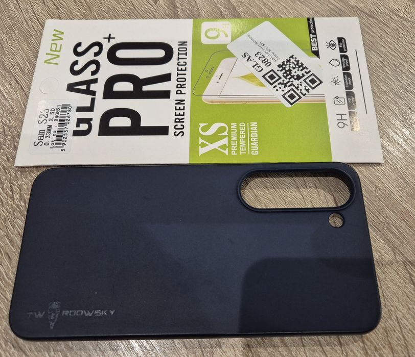 Zestaw Case Twardowsky + szkło do Samsung s23