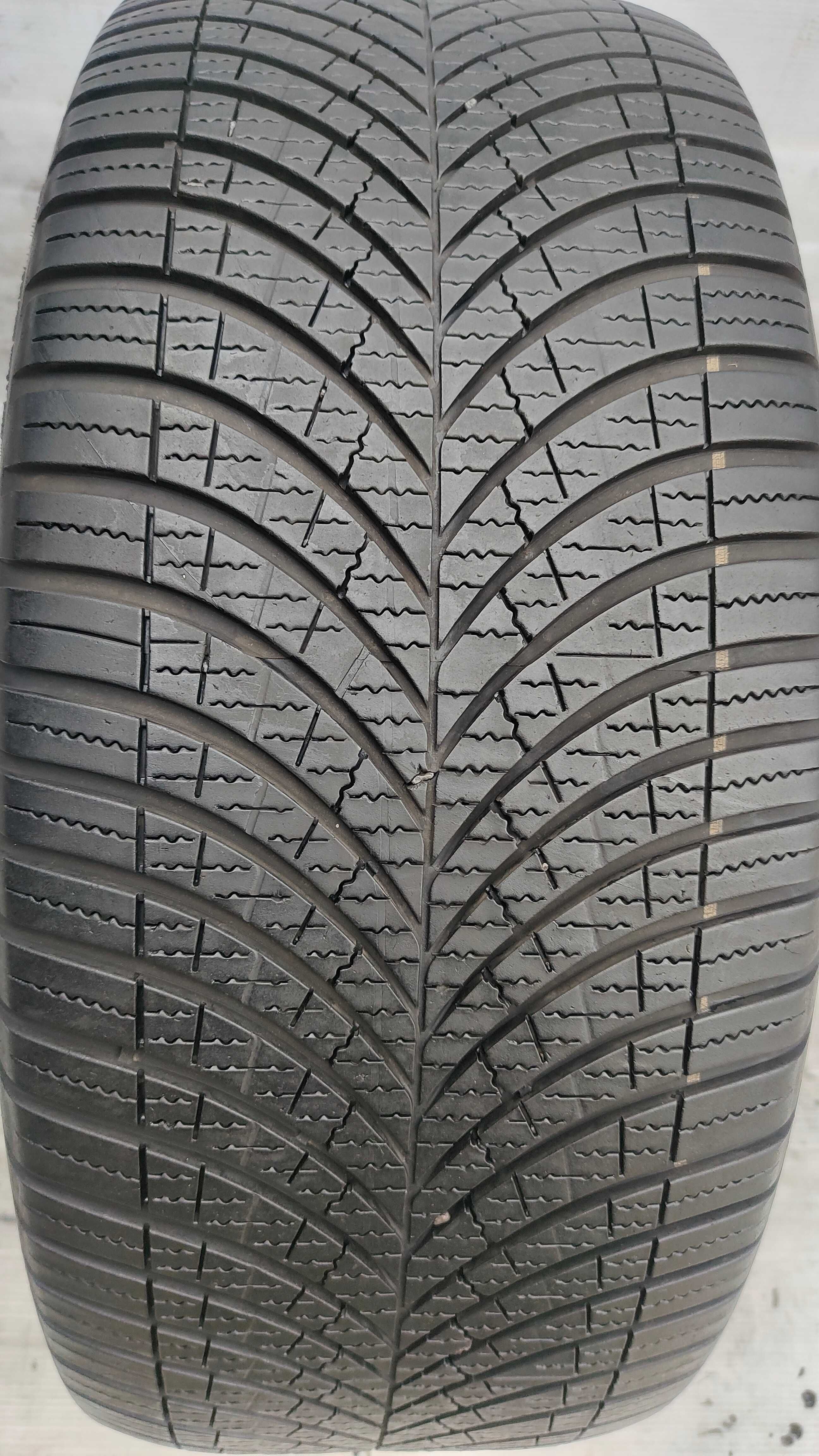Opona Całoroczna 255/55/18 Goodyear Gen3  2021r