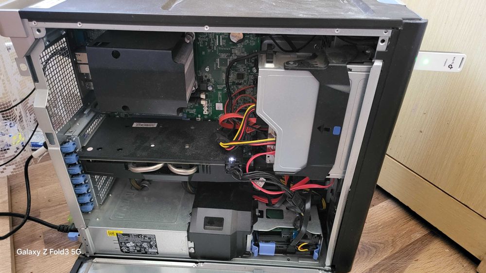 Komputer DELL precision t3600 xeon / 32gb ddr3 / rx580 8gb