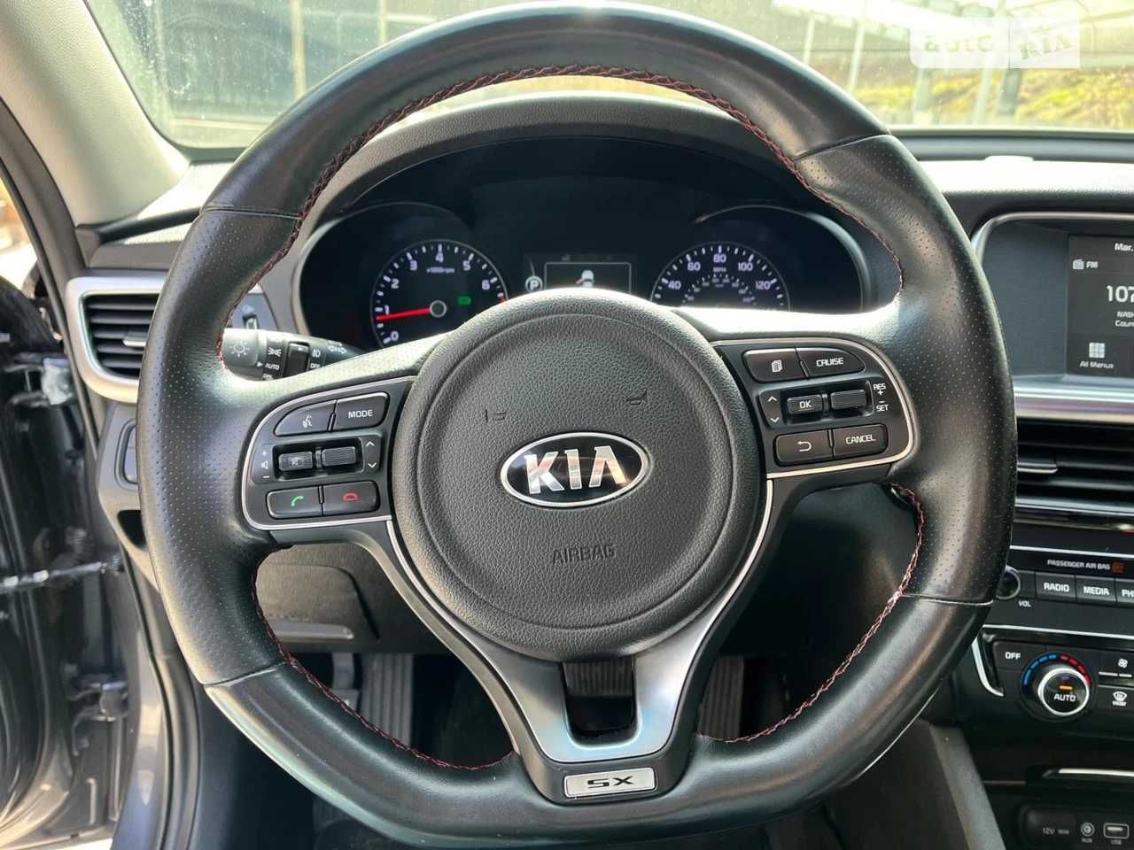 Kia Optima 2.0 T-GDI SX (274 л. c.) 2017 г.