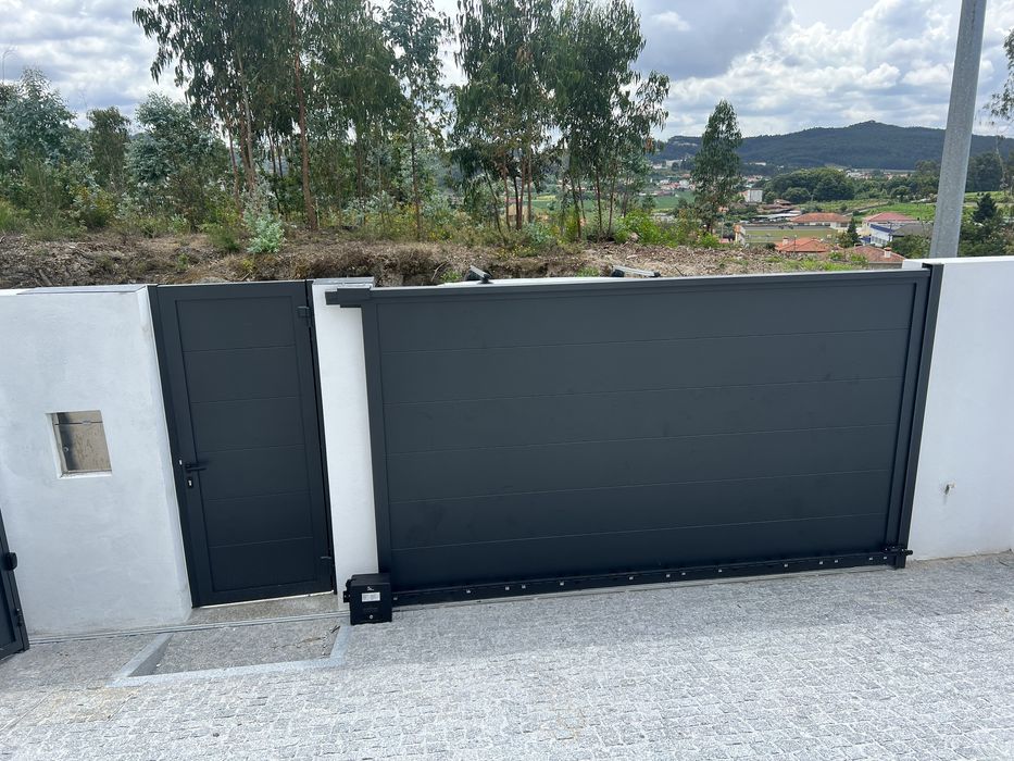 Portões em Alumínio por Medida • Automáticos • Orçamento Grátis