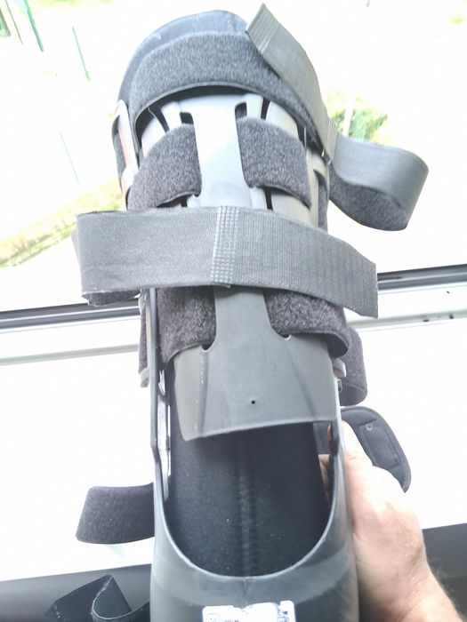 Bota ortopédica 43/44