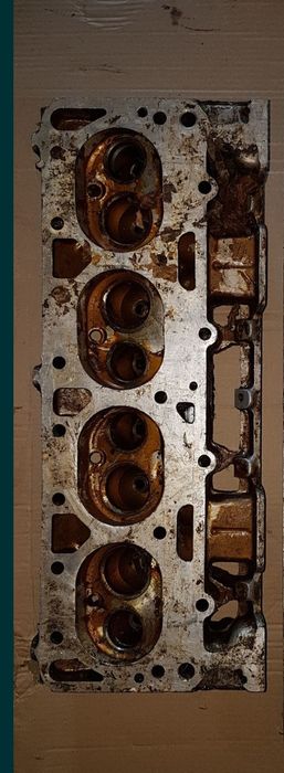 Голова блоку Зил 130  12Б