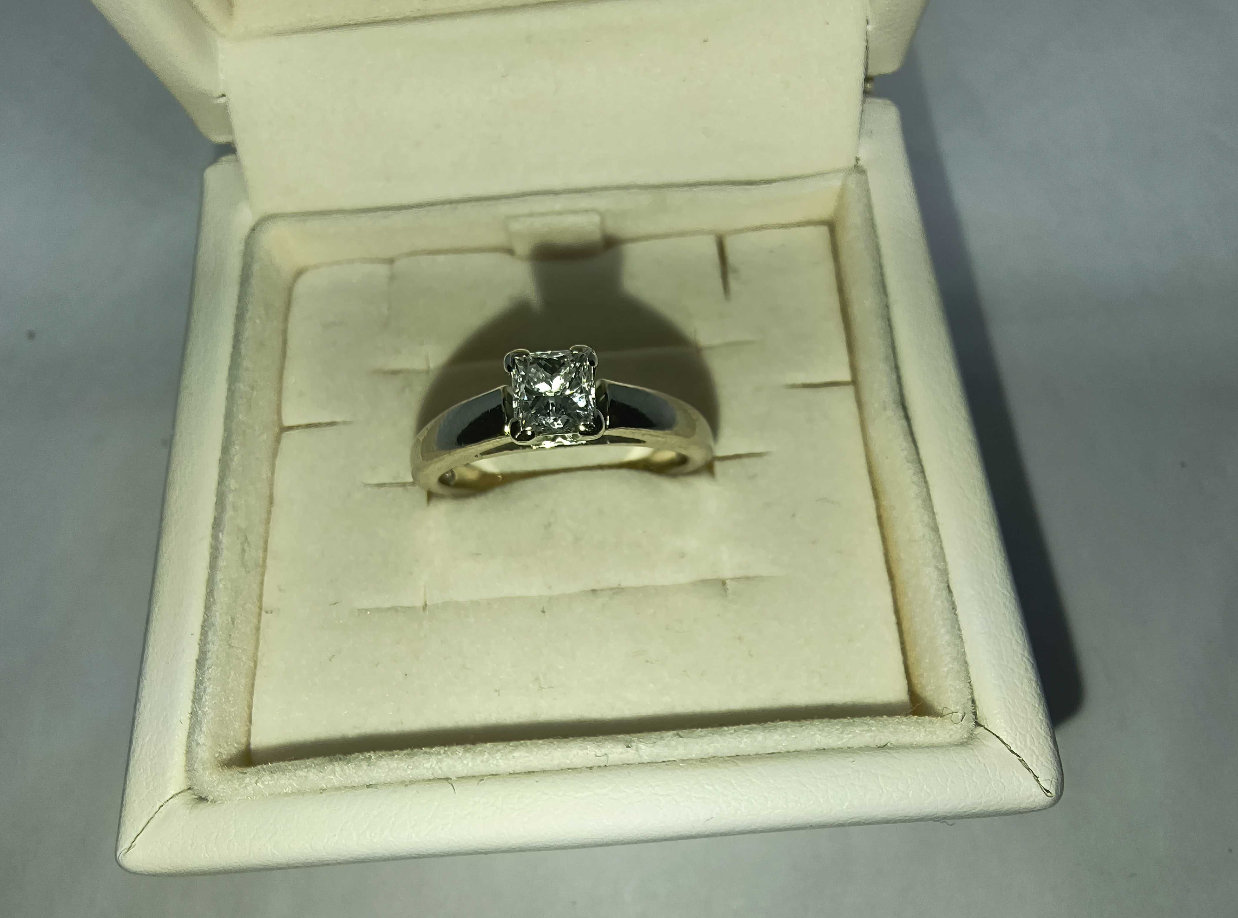 Złoty pierścionek z diamentem 0.45ct VS1/I, certyfikat