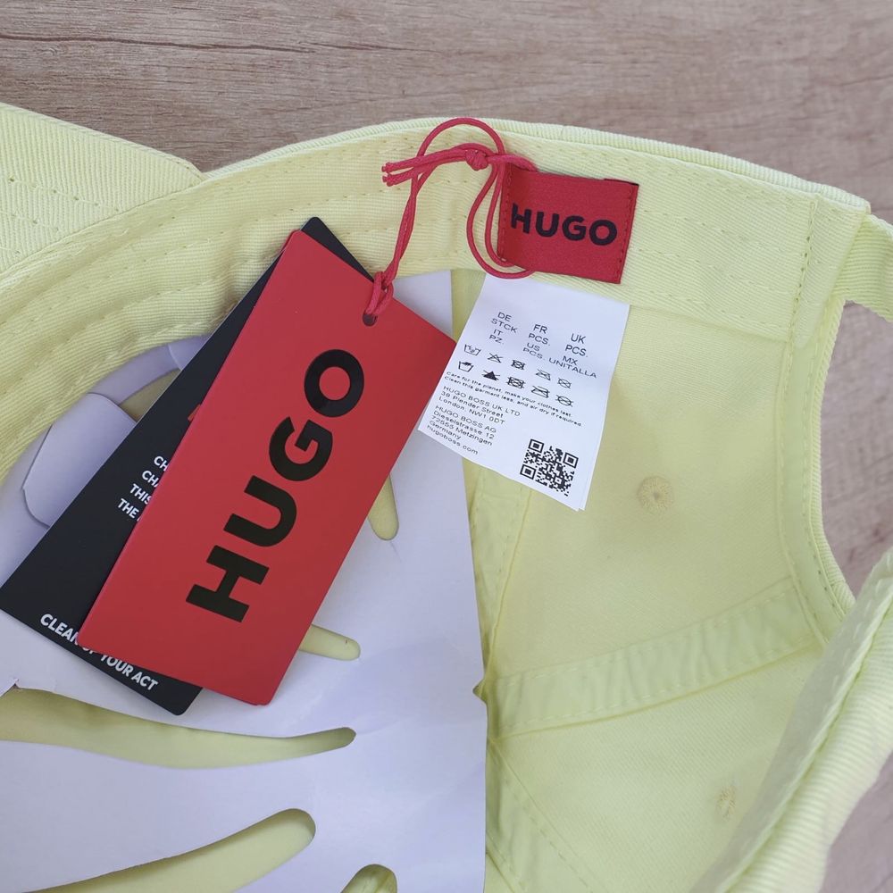 Кепка женская HUGO , Hugo Boss. Оригинал.