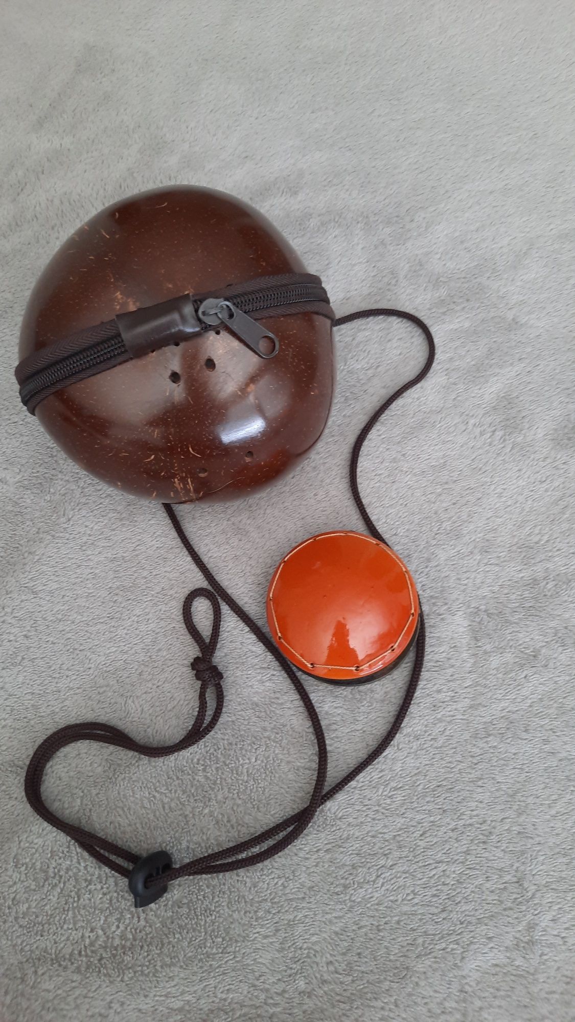 Bolsa e porta moedas de cocos