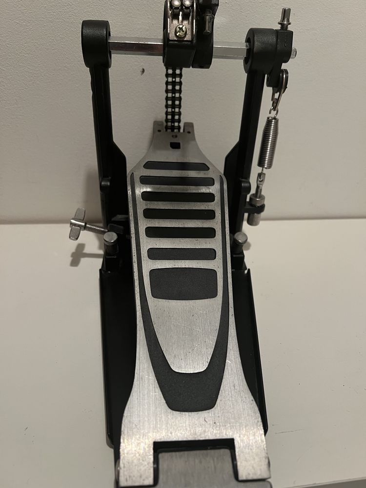 Pedal de bombo Millenium