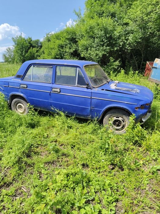 Запчастини ВАЗ двигун стартер генератор карбюратор