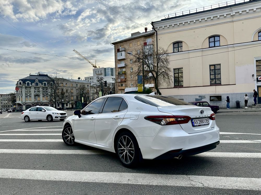 Toyota Camry 75 Hybrid