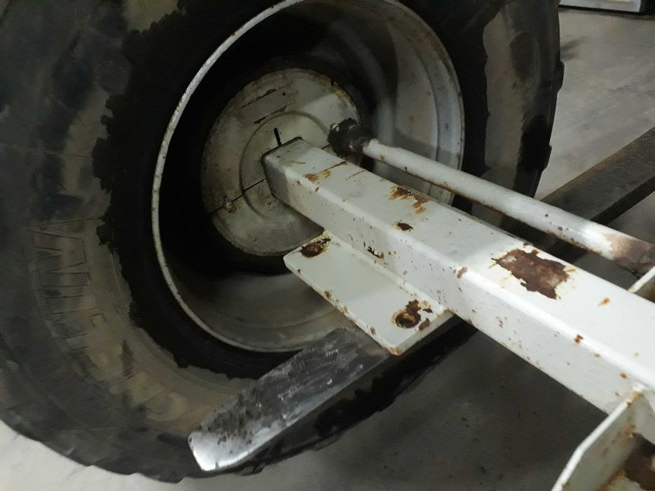 Oś Koła 26.5 Opony 710/50