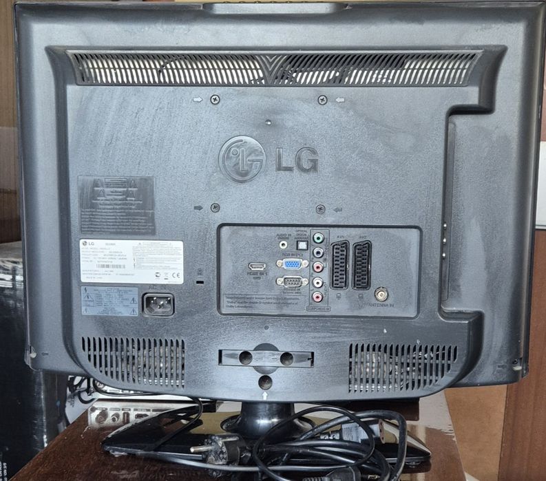 Monitor LG z TV z tunerem DVBT