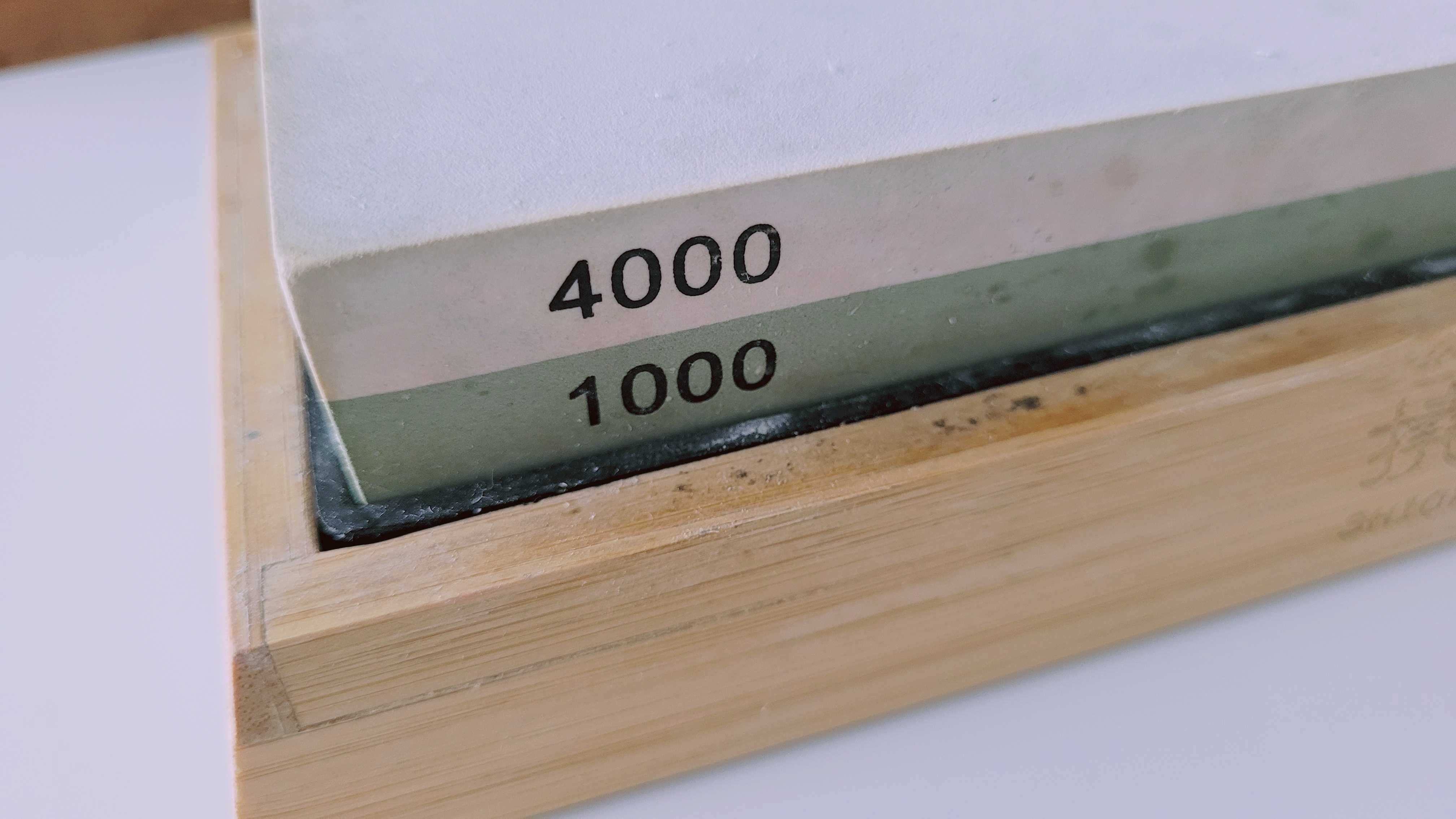 Kamień/kamienie do ostrzenia noży SHIORI Premium. Ostrzałka 1000/4000