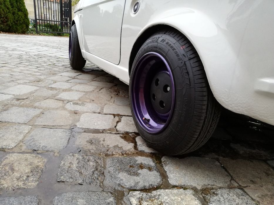 Fiat 126p kompletne koła szeroka stal nowe opony