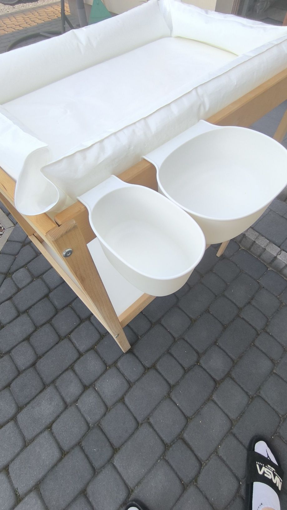 Przewijak IKEA z pojemnikami